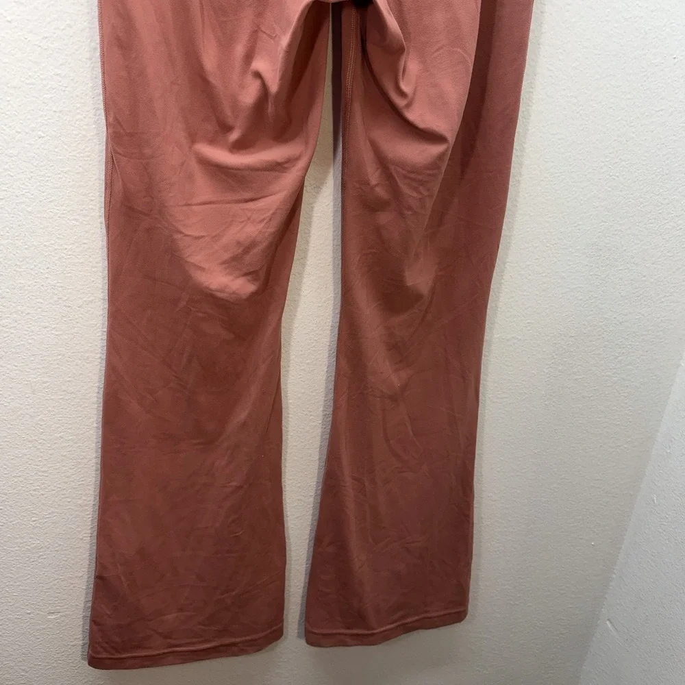 Lululemon Groove Pant Flare Super High Rise Yoga Leggings Pink‎ Size 8 Womens